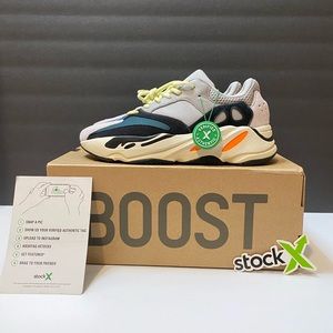 Yeezy boost 700 Wave Runner